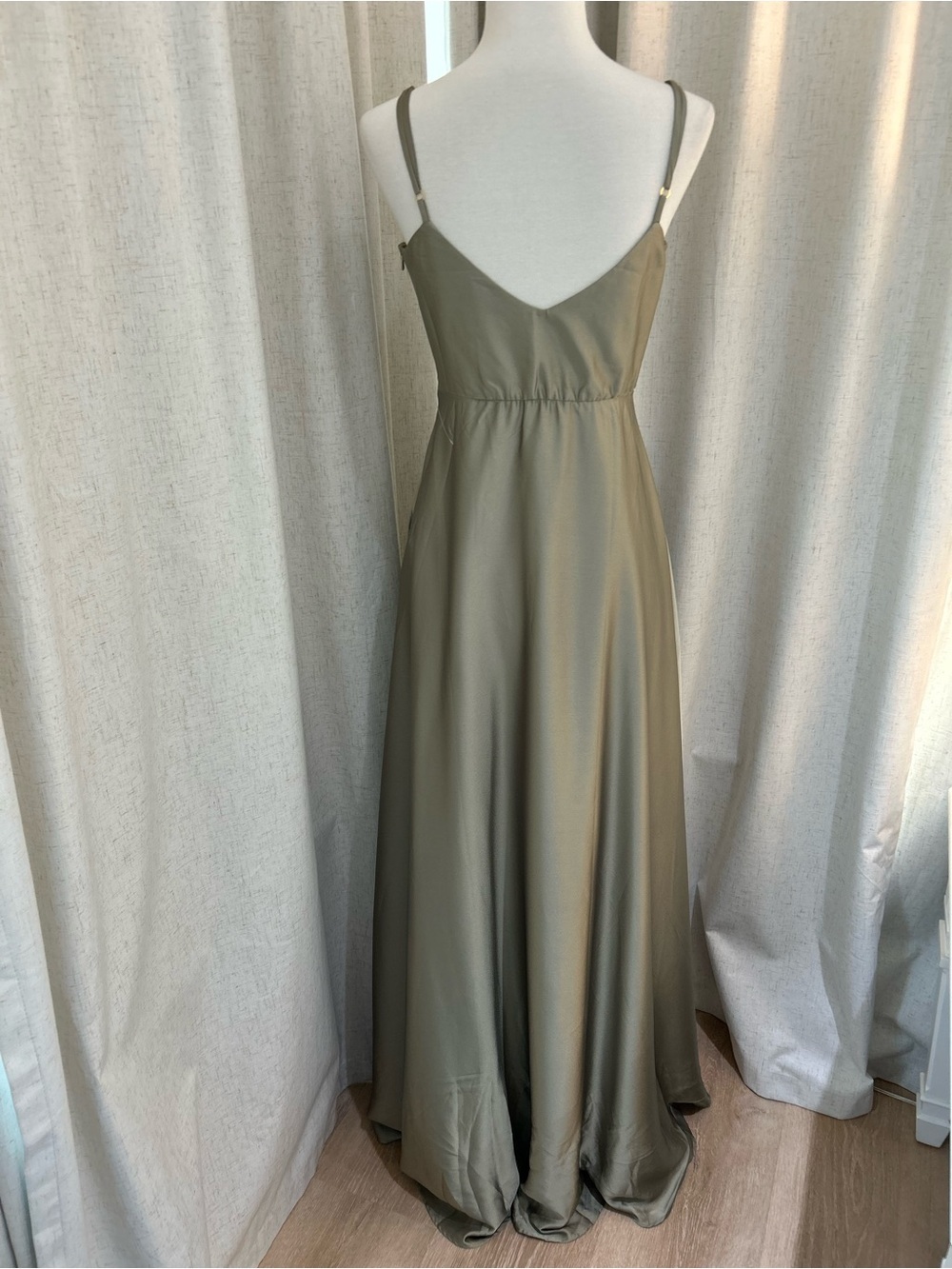 Show Me Your MuMu Faith Maxi Dress Moss Green Luxe Satin XS Elegant Wedding Gala - Picture 10 of 13
